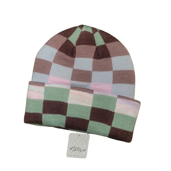 Free People Checkered beanie NWT - Picture 2 of 5